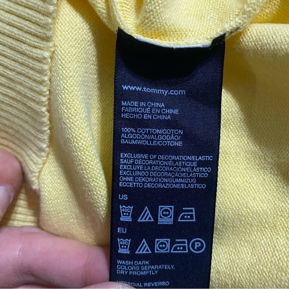 Tommy Hilfiger Yellow Cotton V Neck Pullover Sweater - Picture 5 of 5